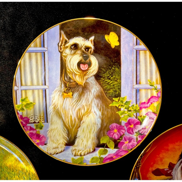 A set of four Danbury Mint “Miniature Schnauzers” collection plates - Picture 4 of 6